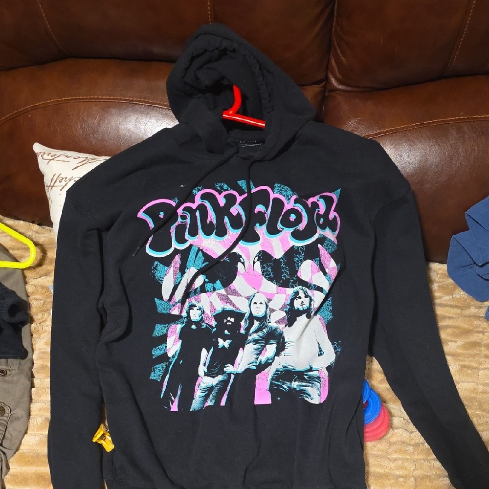 Pink Floyd Black Clothing Label
